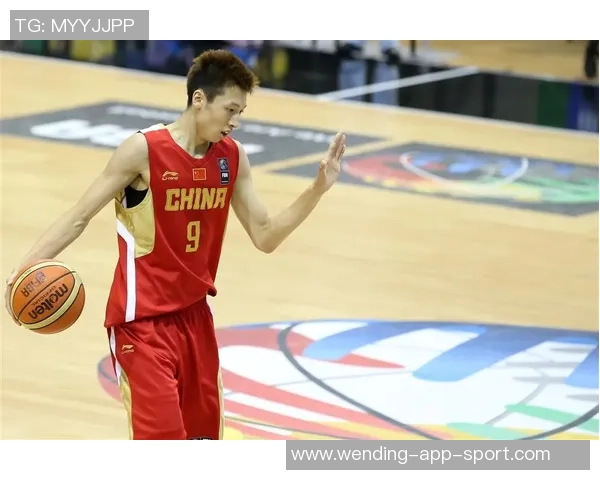 费尔斯表现抢眼12投8中砍下21分6篮板4抢断三分球命中率高达75